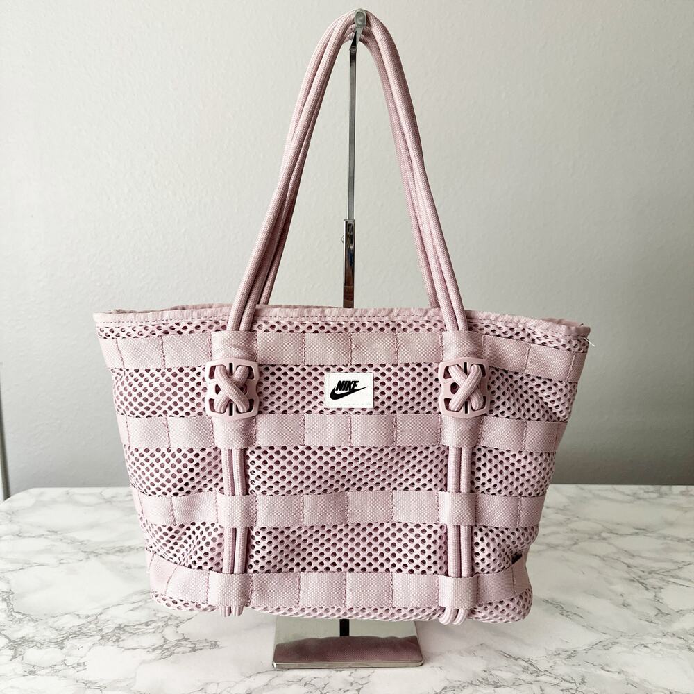 Nike Lilac Lavender Mesh Sporty Zip Top Strappy Shoulder Bag Tablet WaterBottle